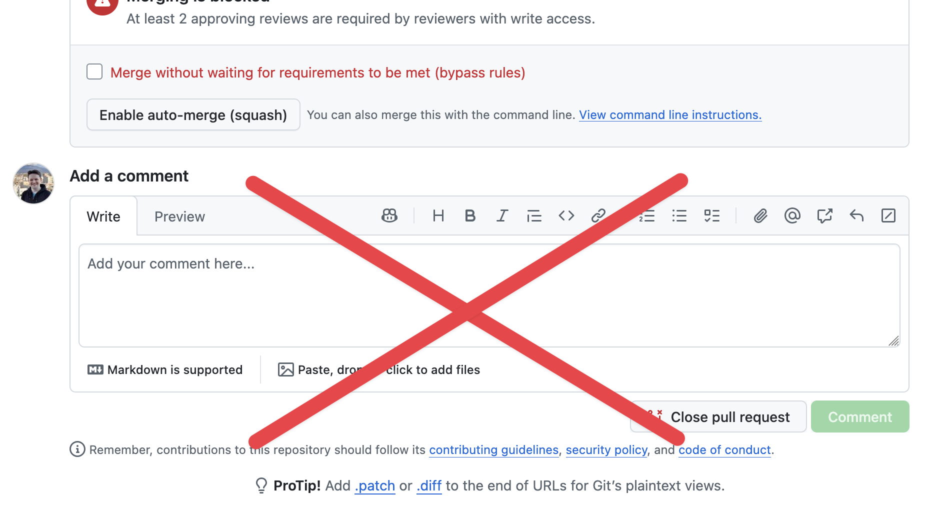 No utilices la casilla general «Añadir un comentario» de GitHub